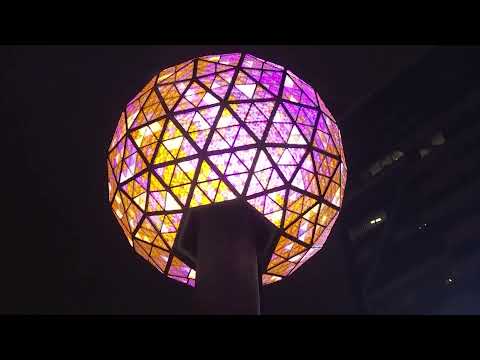 New Yorkers welcome 2022 with Times Square ball drop